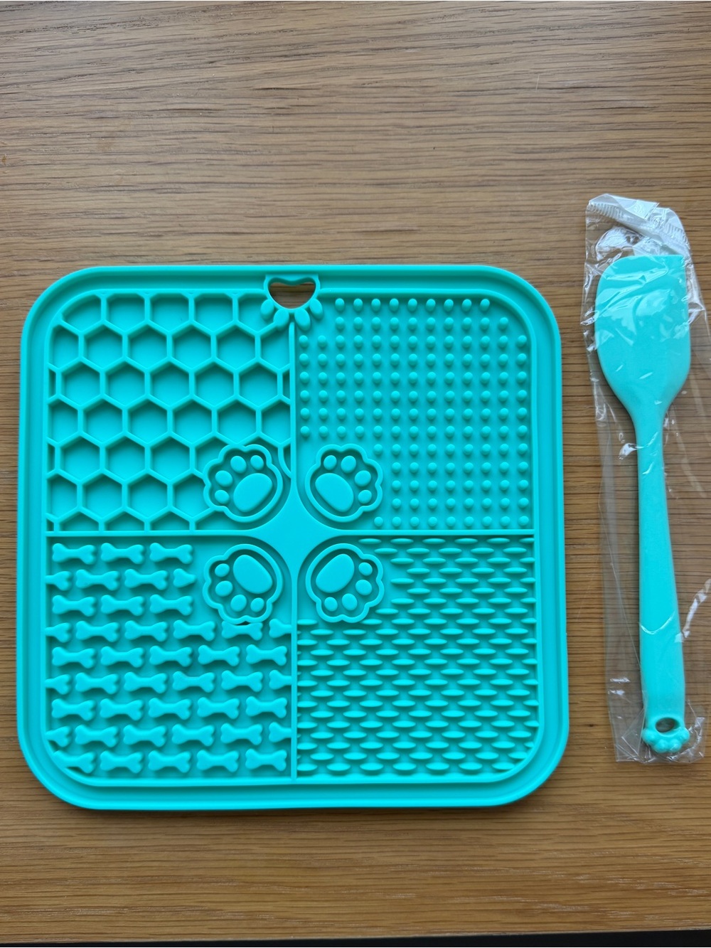 Teal Silicone Lick Mat & Spatula Set for Pets Cat & Dog